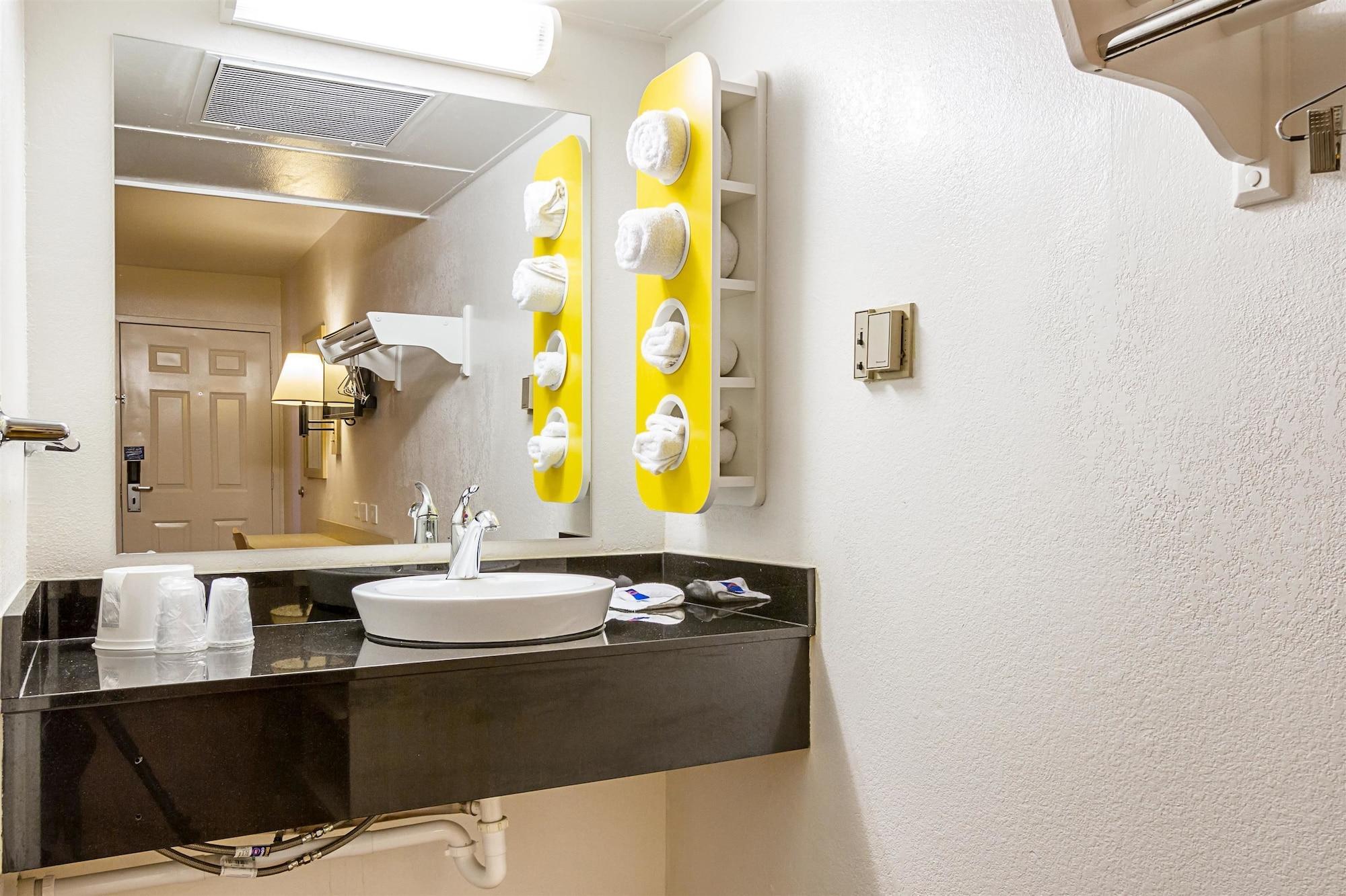 Motel 6 Mesa North المظهر الخارجي الصورة