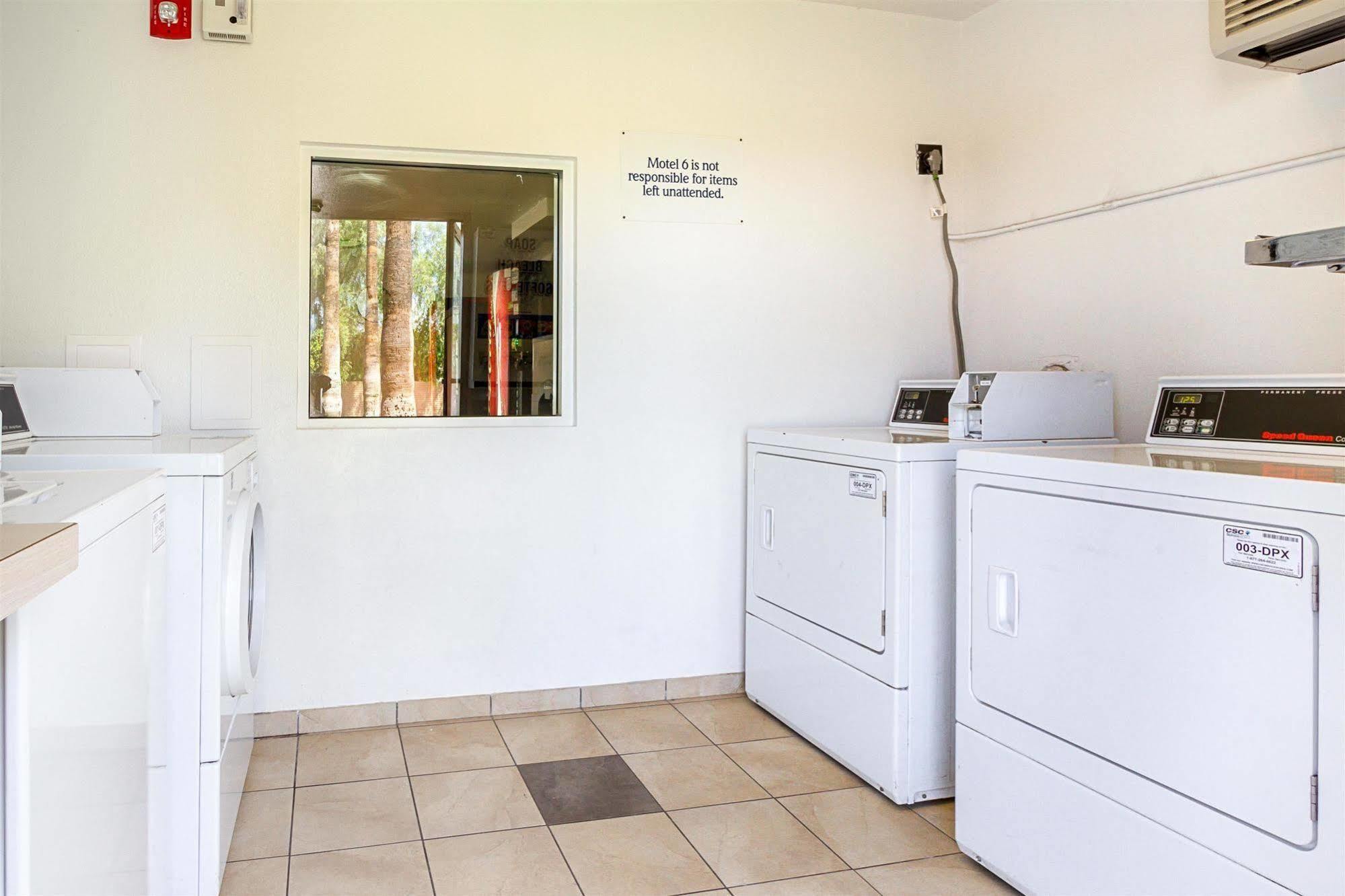 Motel 6 Mesa North المظهر الخارجي الصورة