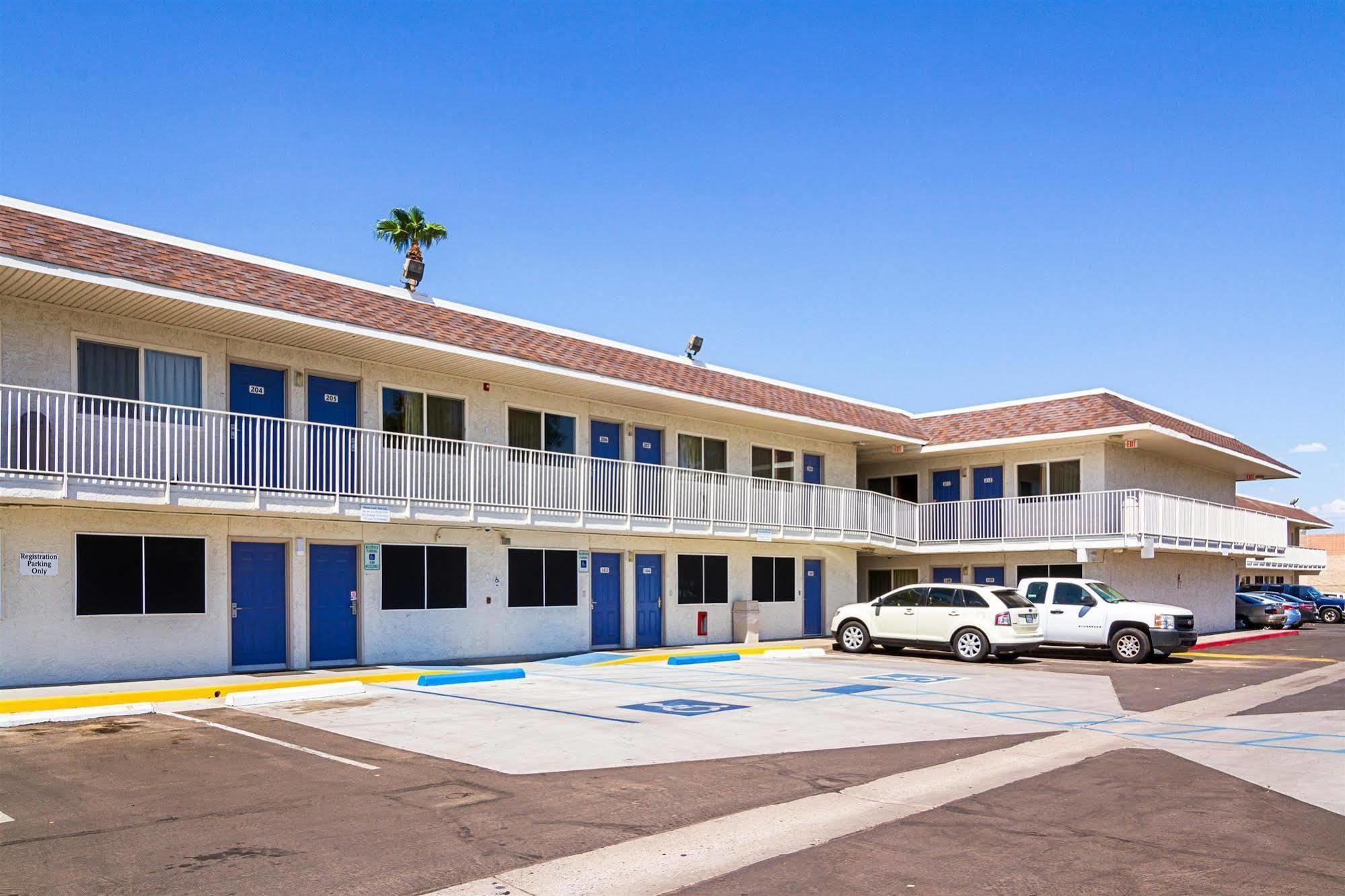 Motel 6 Mesa North المظهر الخارجي الصورة